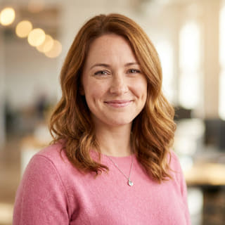 Emily Watson, registrert som leder for kundestøtte hos Sterk Andeldømme, i et profilbilde